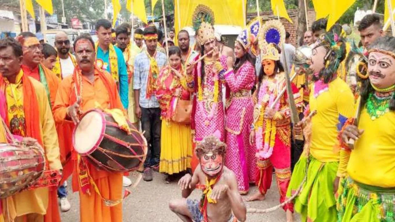 Grand procession organized on Shri Krishna Janmashtami in Bhurkunda