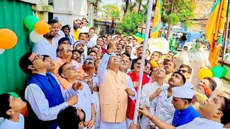 Hazaribagh MP Manish Jaiswal's first flag hoisting on 78th Independence Day