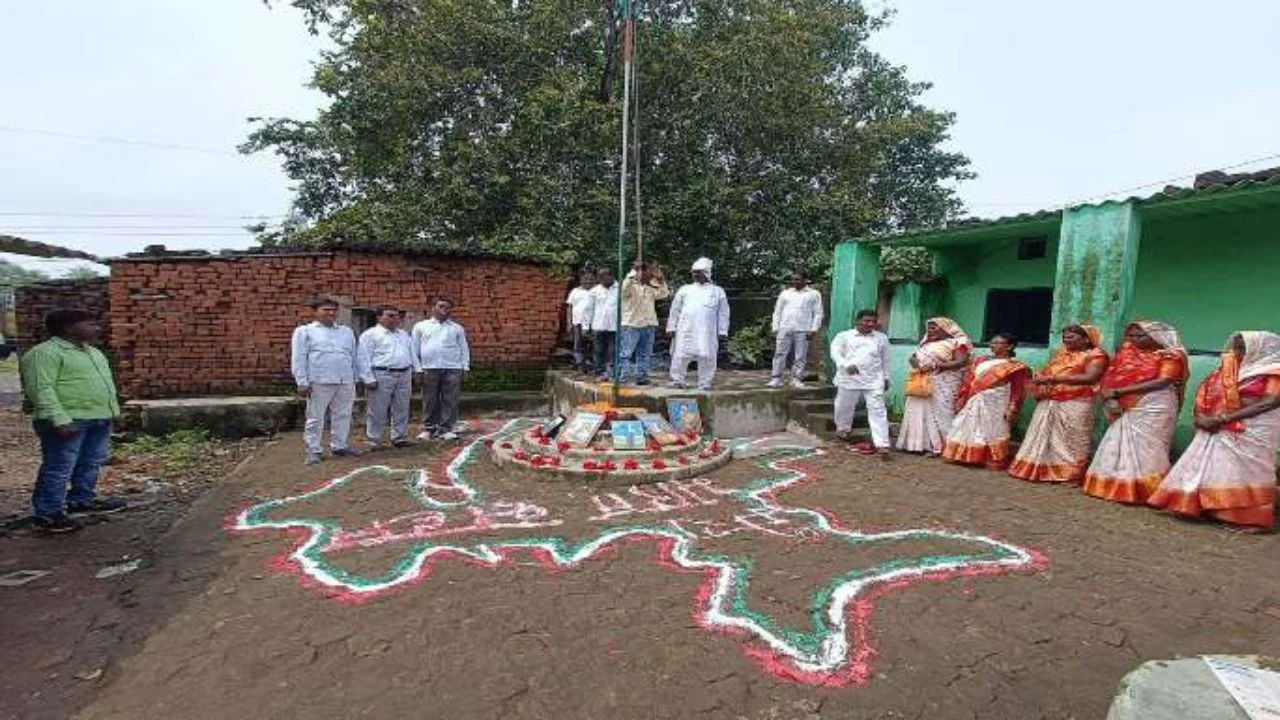 Visthapit Sangharsh Morcha celebrated 78th Independence Day in Urimari