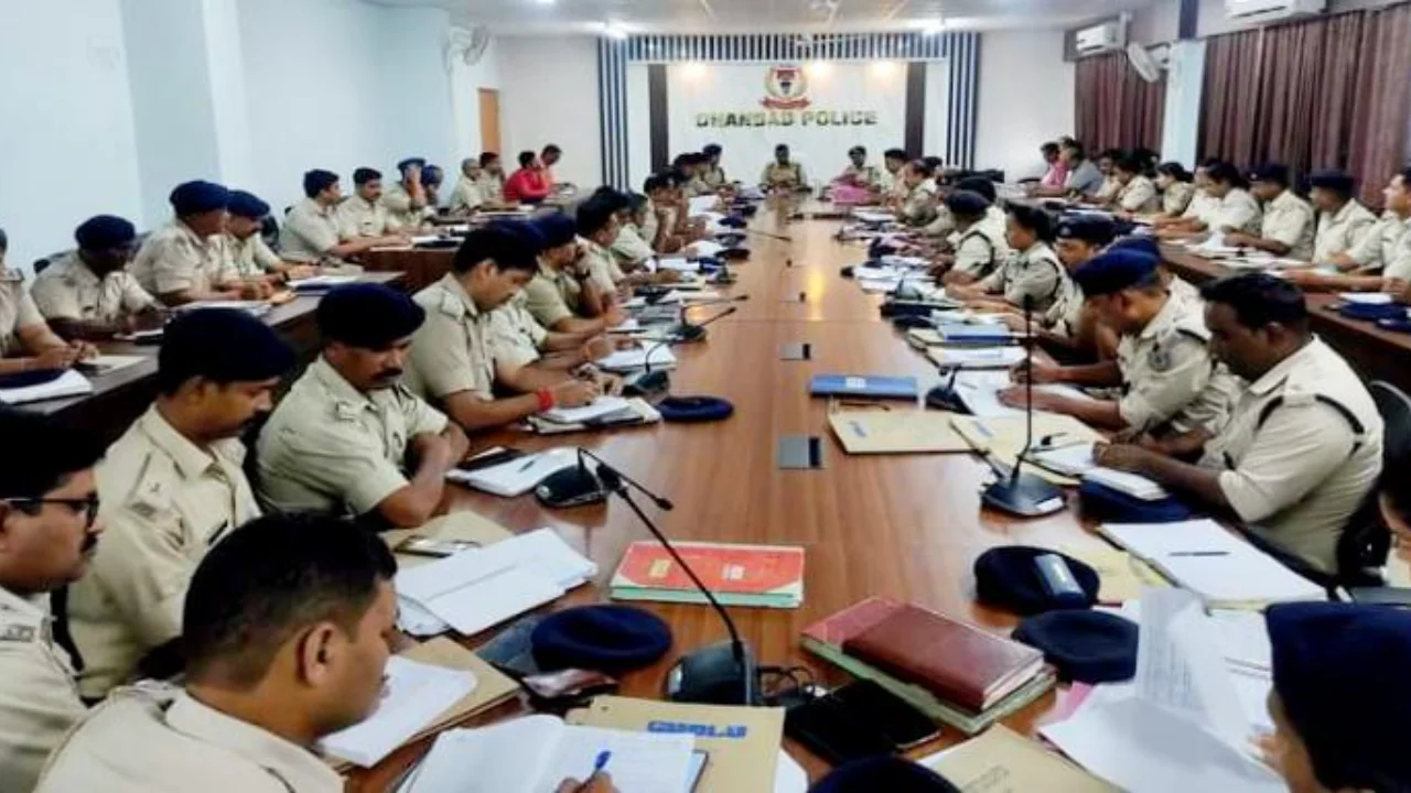 Crime meeting organized at Police Headquarters in Dhanbad, special security instructions for Durga Puja