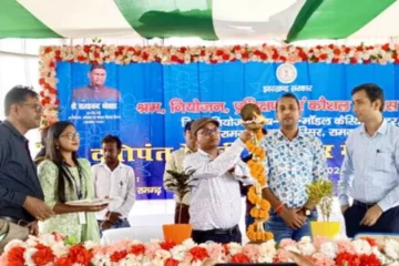 Dattopant Thengadi employment fair organized in Ramgarh, 205 youth selected