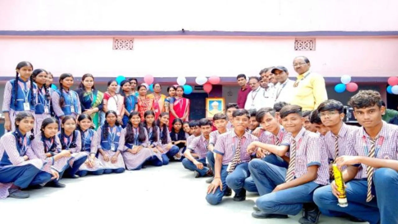 Grand celebration of Teacher's Day in Bharat Bharati Vidyalaya