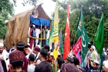 Ramgarh Amidst the rain, Mohammedi procession took out with much fanfare in Mani Eid-e-Milad-un-nabi, Bhurkunda.