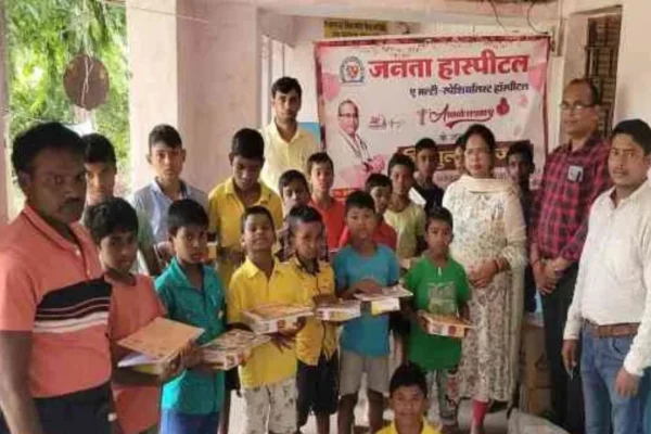 Distribution of study material and food among disabled children on the occasion of completion of one year of Janta Hospital