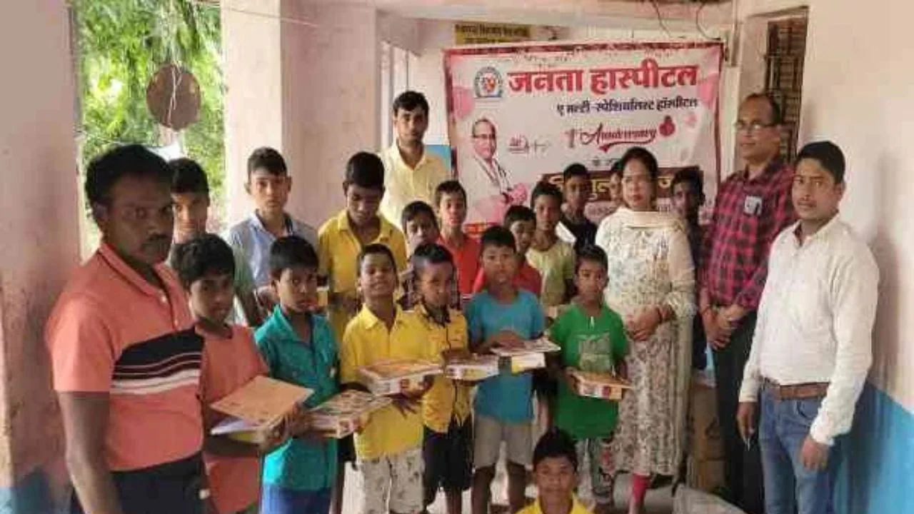 Distribution of study material and food among disabled children on the occasion of completion of one year of Janta Hospital