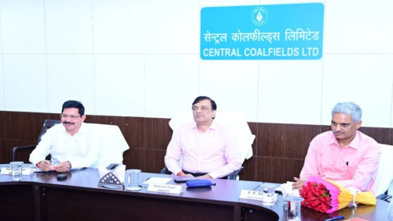 Former Central Railway General Manager inspected Barkakana-Mesra railway section of Dhanbad division.