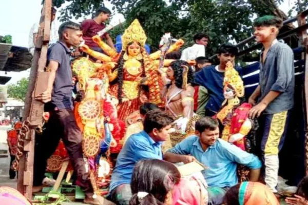 Immersion of Maa Durga took place with great pomp in Ramgarh, devotees bid farewell with tearful eyes