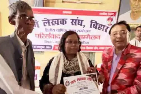 Powerful voice of tribal pain Prof. Nitisha Khalkho received Savitribai Phule Award