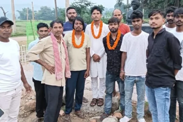 Sohar Mahato did public relations in Barkagaon assembly constituency