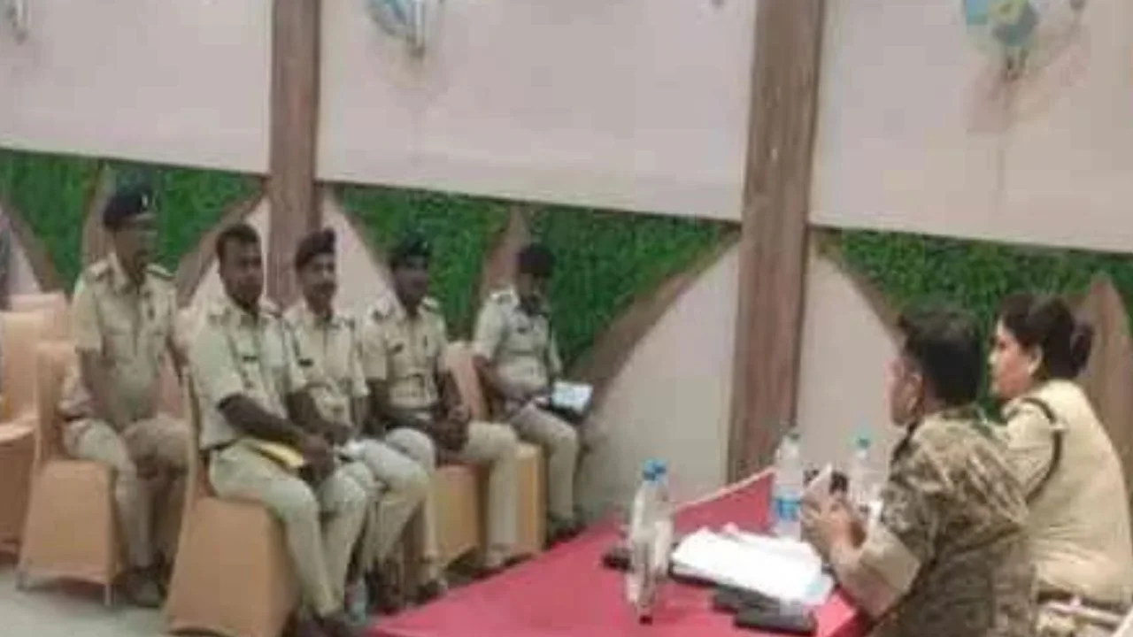 Strict surveillance on the interstate border regarding assembly elections, joint meeting of Godda and Bihar Police