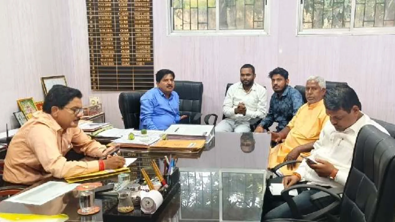 Talks between CCL and committee on the problems of villagers