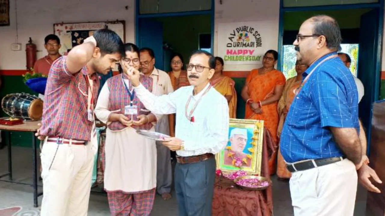 Celebration-organized-on-Childrens-Day-in-DAV-Urimari