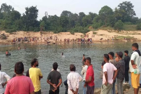 Damodar River accident