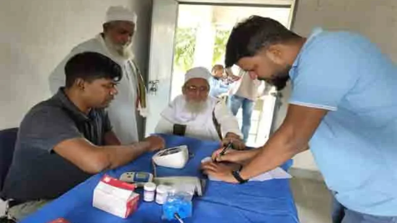 Free medical camp organized by Anjuman Islamia