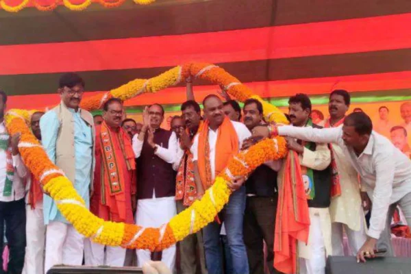 In Parivartan Sankalp Sabha, Shivraj Singh Chauhan appealed to form BJP government in Jharkhand