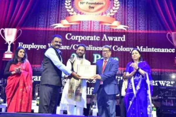 Ranchi CCL received award on the 50th foundation day of Coal India Limited