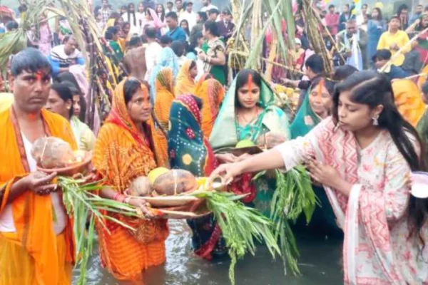 The four-day Chhath festival of folk faith concluded with the offering of Arghya to the rising sun