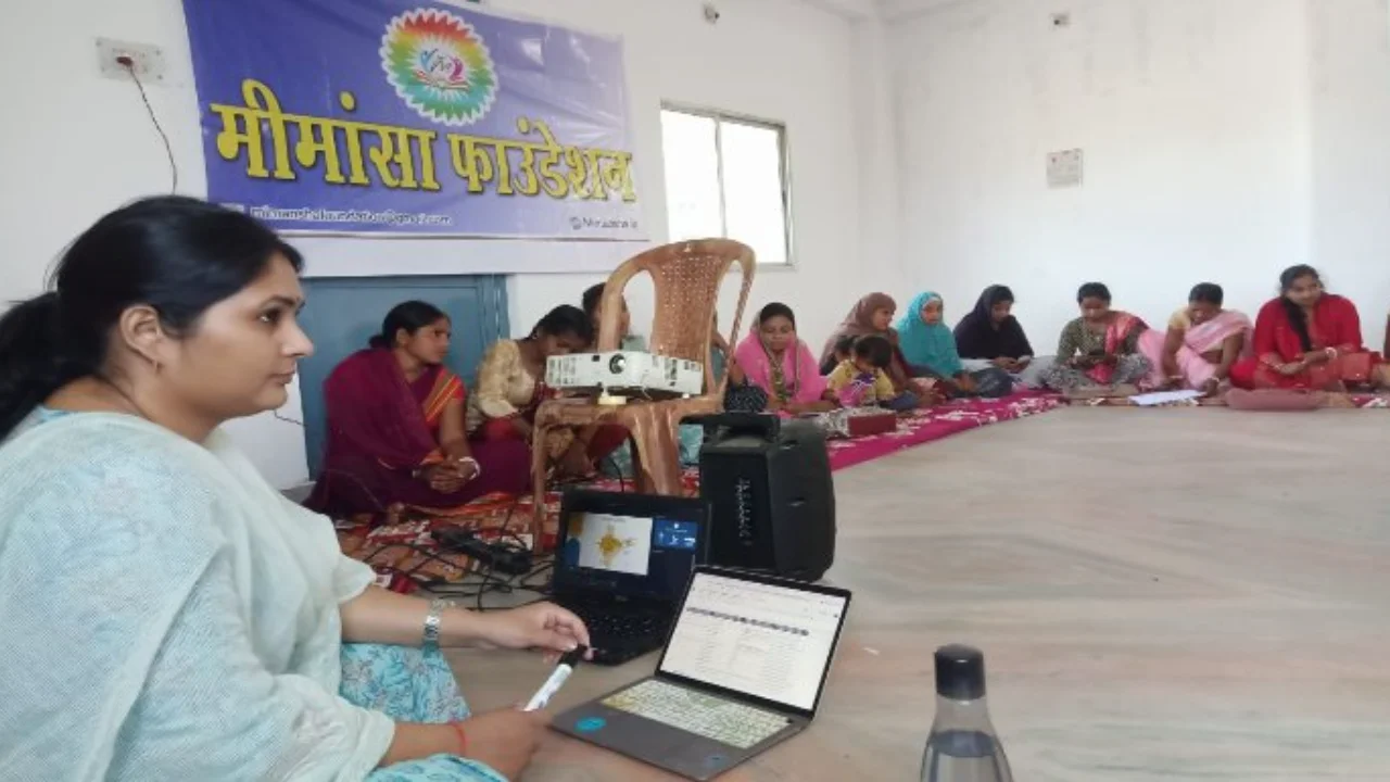 Three-day-Samvidhan-se-Samadhan-training-program-started-in-Deoghar